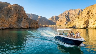 Private Speedboat to Kumzar from Khasab